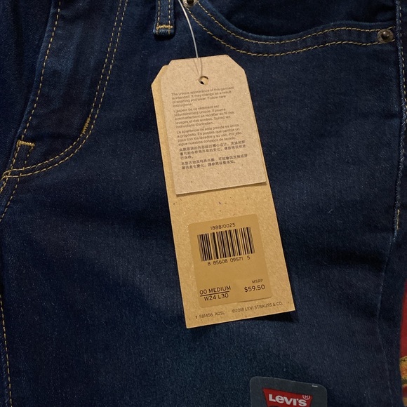 Dark Blue 711 Skinny Levi’s Jeans 👖 - Picture 4 of 4